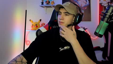 Snapshot of naranjo_seb chatting on 01/21/25, 02:54 sebastian online show from 01/21/25, 02:54