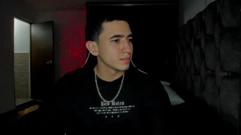 Snapshot of naranjo_seb chatting on 06/26/26, 01:54 sebastian online show from 06/26/26, 01:54