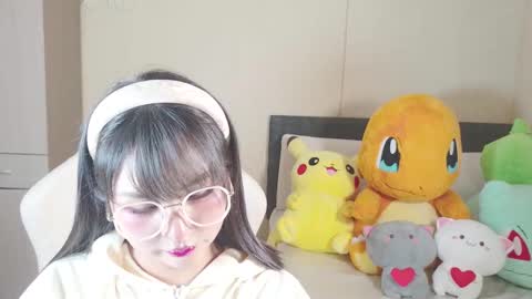 Naree online show from 10/26/25, 06:14