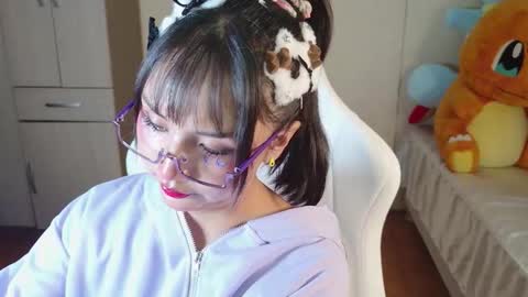 Snapshot of naree_masaki chatting on 03/08/26, 05:28 Naree online show from 03/08/26, 05:28