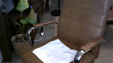 Snapshot of nareth338 chatting on 09/20/25, 08:48 nareth338 online show from 09/20/25, 08:48