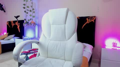 Nascary Fox online show from 10/24/25, 08:49