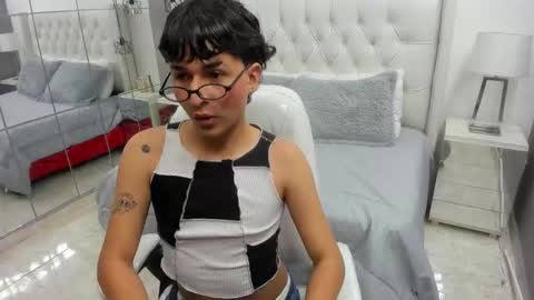 Snapshot of nash_kai11 chatting on 10/22/25, 11:26 NASH KAI online show from 10/22/25, 11:26