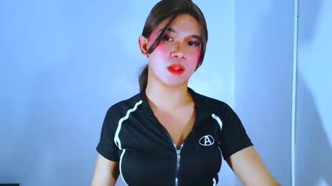 Snapshot of nashdiam chatting on 11/28/25, 10:18 nashdiam online show from 11/28/25, 10:18