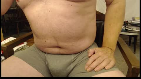 Snapshot of nassauliman chatting on 10/13/25, 12:21 nassauliman online show from 10/13/25, 12:21