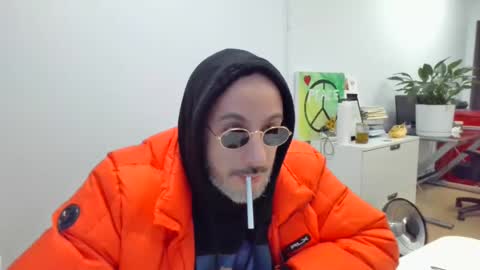 Snapshot of nassobout chatting on 01/17/25, 02:39 nassobout online show from 01/17/25, 02:39