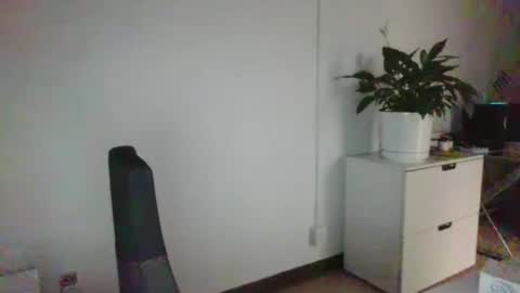 Snapshot of nassobout chatting on 11/03/25, 02:57 nassobout online show from 11/03/25, 02:57