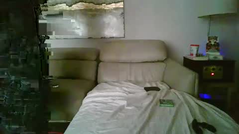 Snapshot of nassobout chatting on 01/19/26, 09:57 nassobout online show from 01/19/26, 09:57