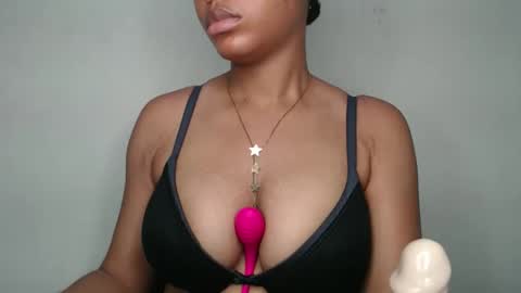 Snapshot of nastie_sheba chatting on 12/03/25, 10:24 sheba online show from 12/03/25, 10:24