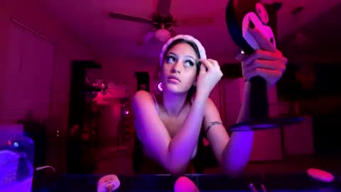 Snapshot of nasttyyynattt chatting on 06/12/26, 04:00 nasttyyynattt online show from 06/12/26, 04:00