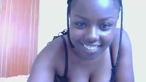 Snapshot of nasty_bee01 chatting on 05/05/26, 08:11 Bumble Bee online show from 05/05/26, 08:11