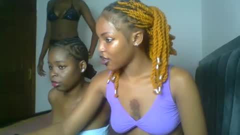 Snapshot of nasty_divah chatting on 05/15/26, 05:53 nasty_divah online show from 05/15/26, 05:53