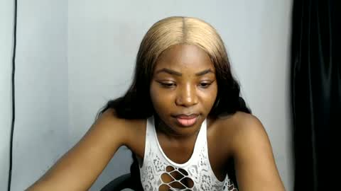 Snapshot of nasty_juicy22 chatting on 07/10/26, 07:38 adie online show from 07/10/26, 07:38