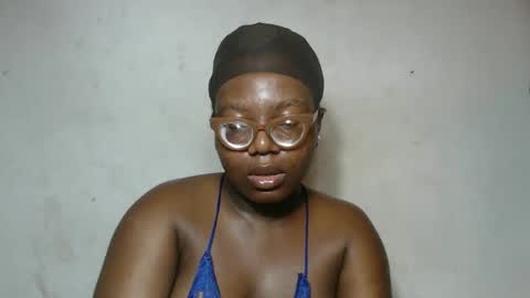 Snapshot of nastyhairy7 chatting on 10/14/25, 04:35 nastyhairy7 online show from 10/14/25, 04:35