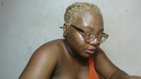 Snapshot of nastyhairy7 chatting on 10/31/25, 06:25 nastyhairy7 online show from 10/31/25, 06:25