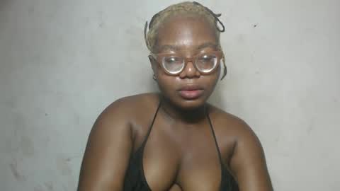 Snapshot of nastyhairy7 chatting on 11/01/25, 06:15 nastyhairy7 online show from 11/01/25, 06:15