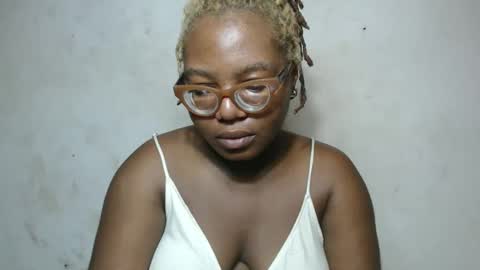 Snapshot of nastyhairy7 chatting on 11/15/25, 05:05 nastyhairy7 online show from 11/15/25, 05:05