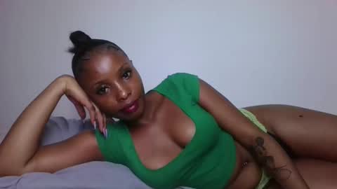 nastyivy1 online show from 04/18/26, 07:01