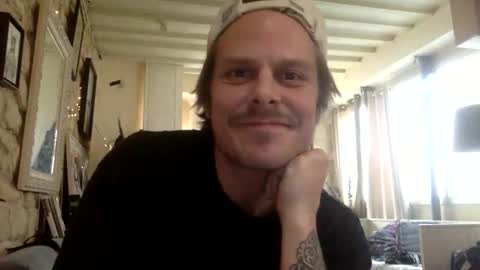 Snapshot of nastyloveparis chatting on 11/05/25, 01:00 nastyloveparis online show from 11/05/25, 01:00