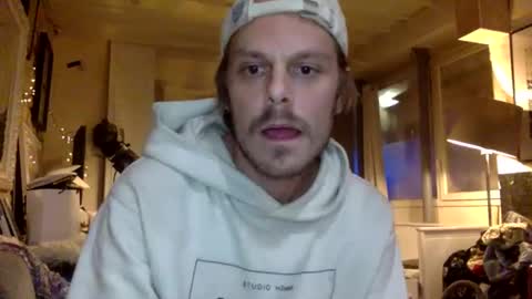 Snapshot of nastyloveparis chatting on 11/16/25, 08:14 nastyloveparis online show from 11/16/25, 08:14