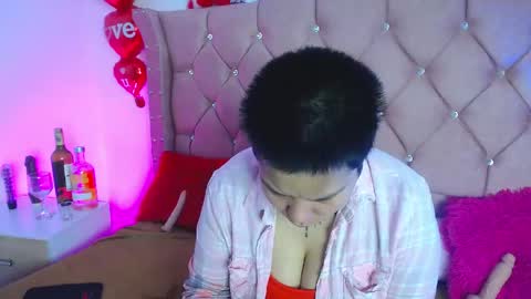 nat_evans8 online show from 05/08/26, 04:29