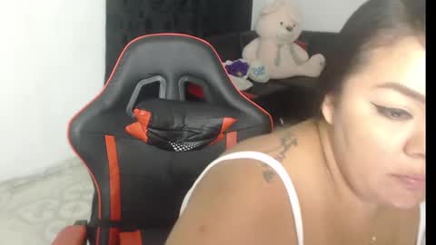 Nata Ramirez online show from 03/10/25, 10:48