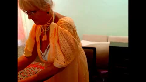 natali online show from 09/23/25, 06:16