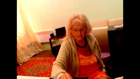 natali online show from 10/17/25, 07:33