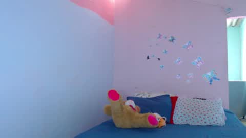 Snapshot of natalia_33 chatting on 01/10/25, 05:13 Natalia online show from 01/10/25, 05:13
