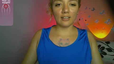Snapshot of natalia_33 chatting on 02/06/25, 04:42 Natalia online show from 02/06/25, 04:42