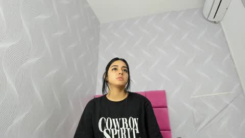 Snapshot of natalia_aguirre chatting on 01/09/25, 12:30 Naty online show from 01/09/25, 12:30