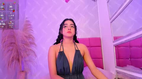 Snapshot of natalia_aguirre chatting on 02/28/25, 03:26 Naty online show from 02/28/25, 03:26