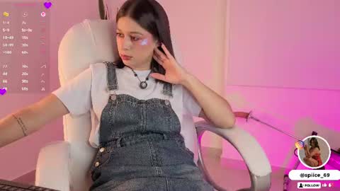 Snapshot of natalia_andrea_2804 chatting on 07/15/26, 10:48 natalia andrea online show from 07/15/26, 10:48