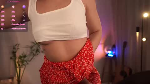 Snapshot of natalia_exotic chatting on 02/23/25, 04:02 Natalia online show from 02/23/25, 04:02