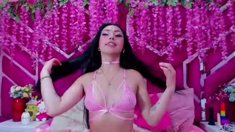 natalia pinkk online show from 02/06/25, 09:22