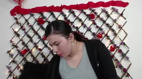 Snapshot of natalia_walker chatting on 04/17/26, 05:38 Natalia Walker online show from 04/17/26, 05:38