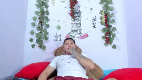 Snapshot of nataliaandjulliam chatting on 01/10/26, 03:08 nataliaandjulliam online show from 01/10/26, 03:08