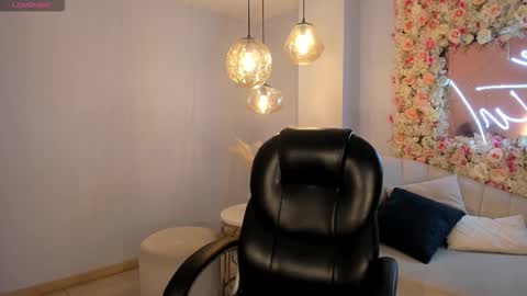 Nata online show from 12/17/25, 02:39