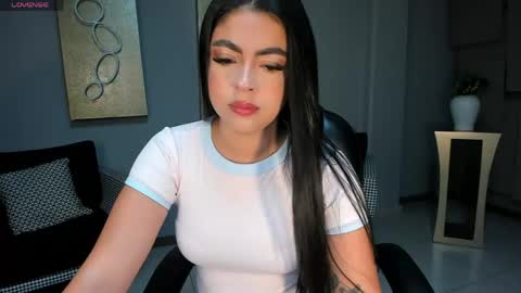 Snapshot of nataliagaret chatting on 05/23/26, 10:30 Nata online show from 05/23/26, 10:30