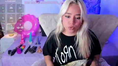 Snapshot of nataliahenao_69 chatting on 06/14/26, 02:57 Nataliua Henao online show from 06/14/26, 02:57