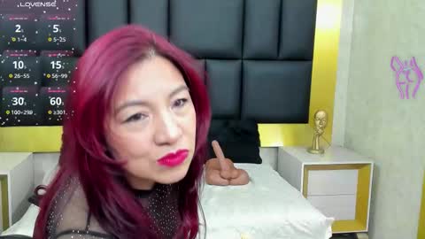 Natalia  online show from 11/23/25, 12:05