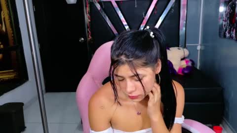 nataliatompsonx1 online show from 09/28/25, 12:32