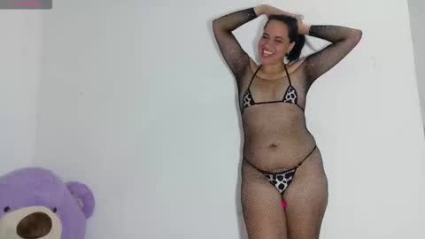 Snapshot of nataliavela chatting on 03/06/26, 05:15 nataliavela online show from 03/06/26, 05:15