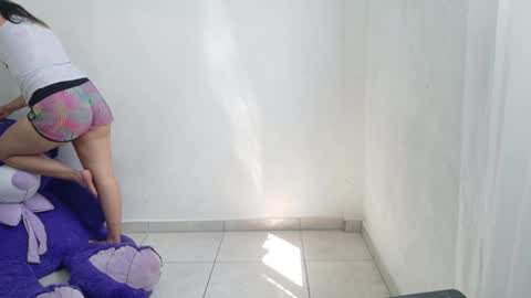 nataliavela online show from 05/13/26, 03:31