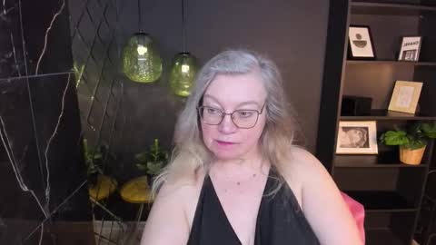 Snapshot of natalicloud chatting on 02/04/26, 01:28 NataliCloud online show from 02/04/26, 01:28