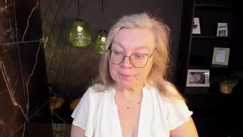 Snapshot of natalicloud chatting on 02/15/26, 01:09 NataliCloud online show from 02/15/26, 01:09