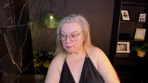 Snapshot of natalicloud chatting on 02/25/26, 01:10 NataliCloud online show from 02/25/26, 01:10