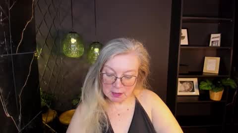 Snapshot of natalicloud chatting on 03/06/26, 05:42 NataliCloud online show from 03/06/26, 05:42