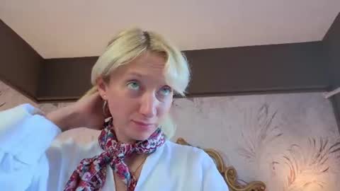 Snapshot of natalie_bitton chatting on 07/07/26, 07:23 Natalie online show from 07/07/26, 07:23
