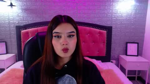 natalie  online show from 09/17/25, 02:46
